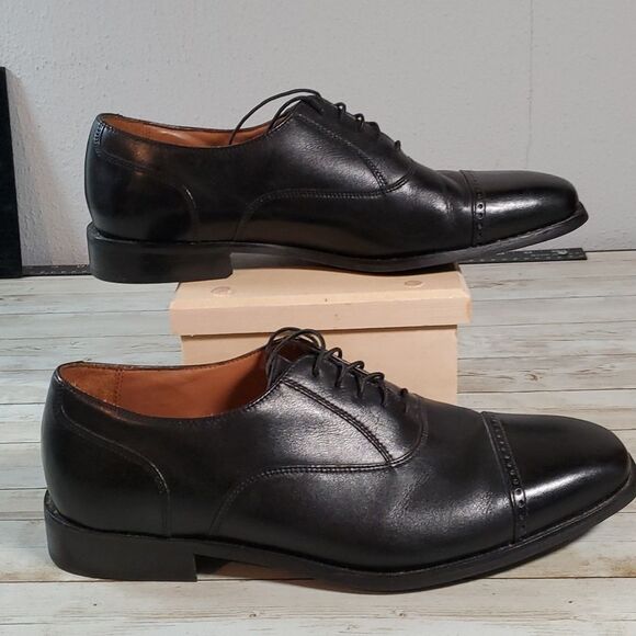 Florsheim Black Square Cap Toe Oxford‎ Shoes Perforated Seam Size 10½D 11665-001 - Picture 1 of 9